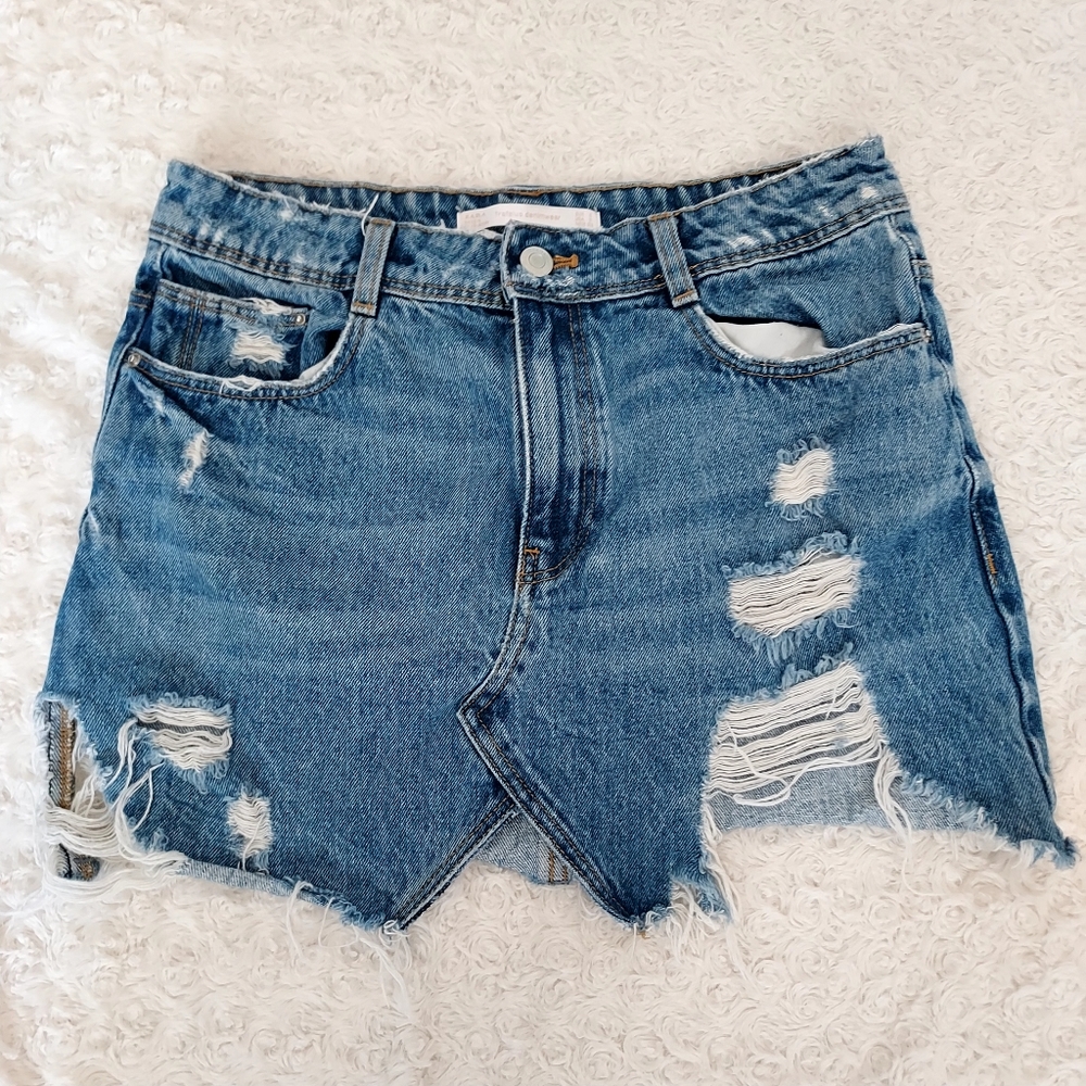 Zara Trafaluc Denimwear distressed mini skirt Small Rocker Grunge Western
